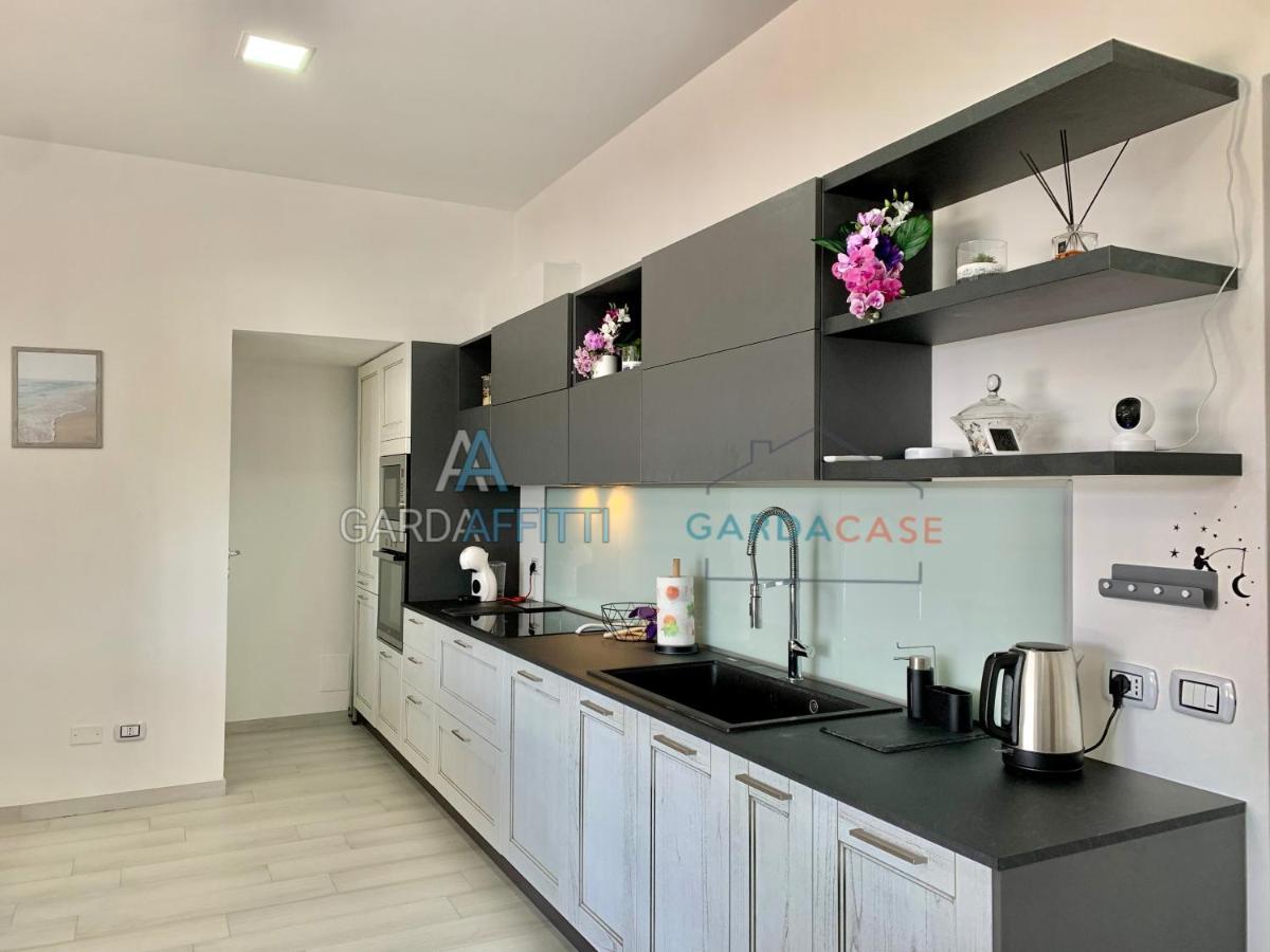 Apartment Cristallo - Accesso Gratuito A Parco Acquatico Desenzano del Garda