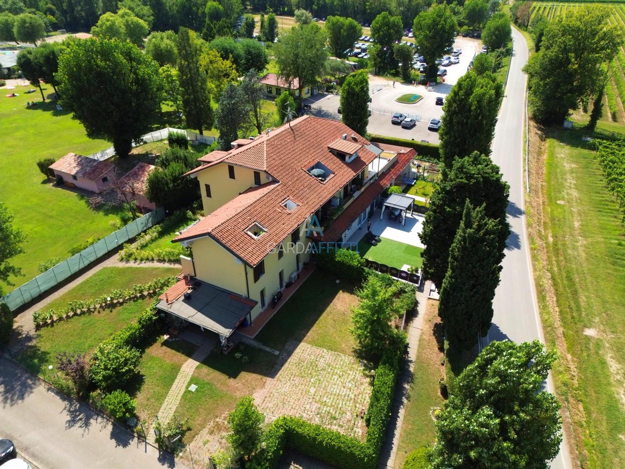 Cristallo - Accesso Gratuito A Parco Acquatico Desenzano del Garda