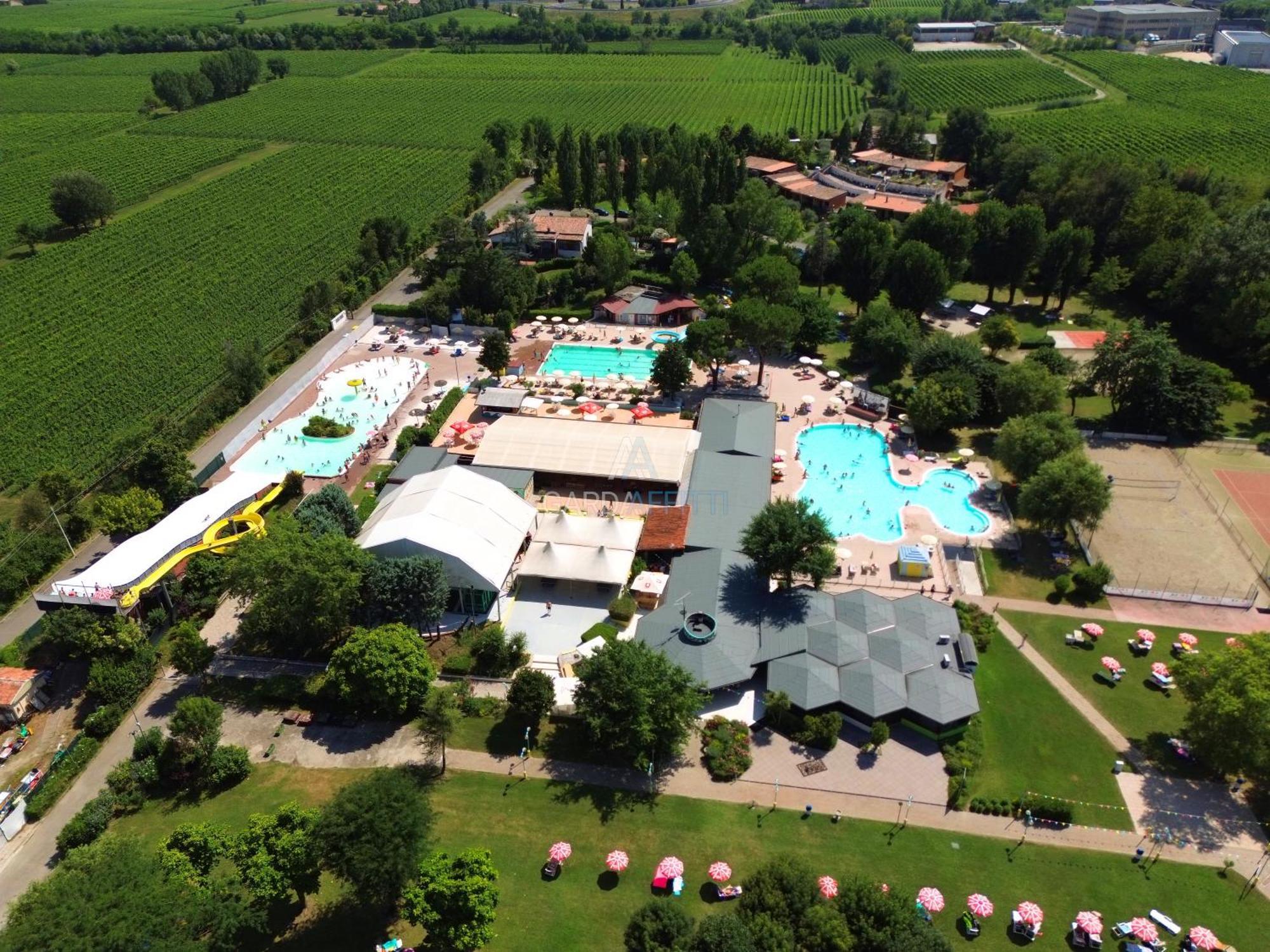 Cristallo - Accesso Gratuito A Parco Acquatico * Desenzano del Garda